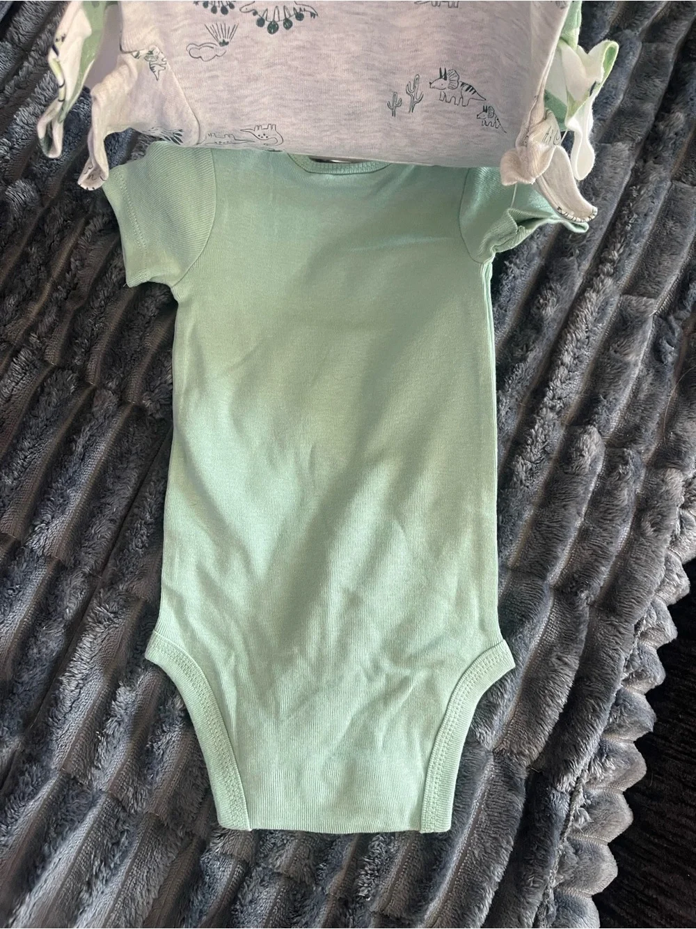 Carters three short